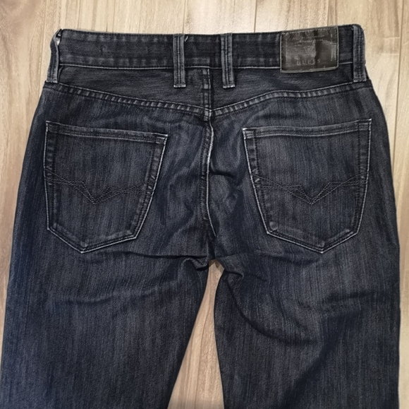 Guess Jeans - Picture 2 of 2